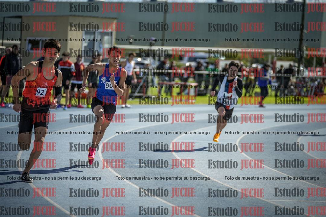 Fotos de los 800 m llanos de varones