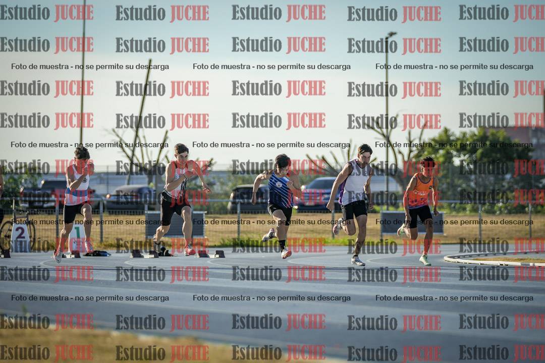 Fotos de los 100 m llanos de varones - FINAL U18