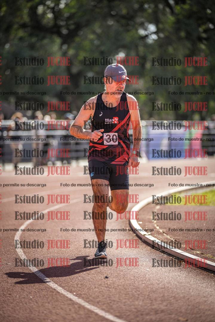 Fotos de los 800 m llanos de varones