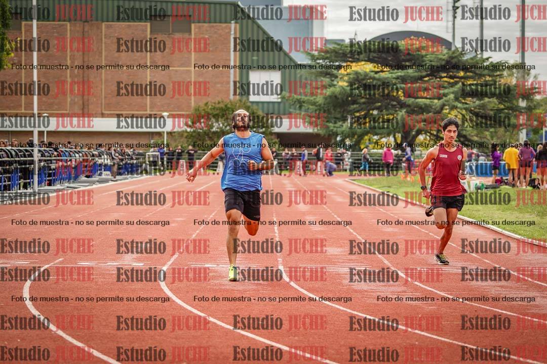 Fotos de los 100 m llanos de varones