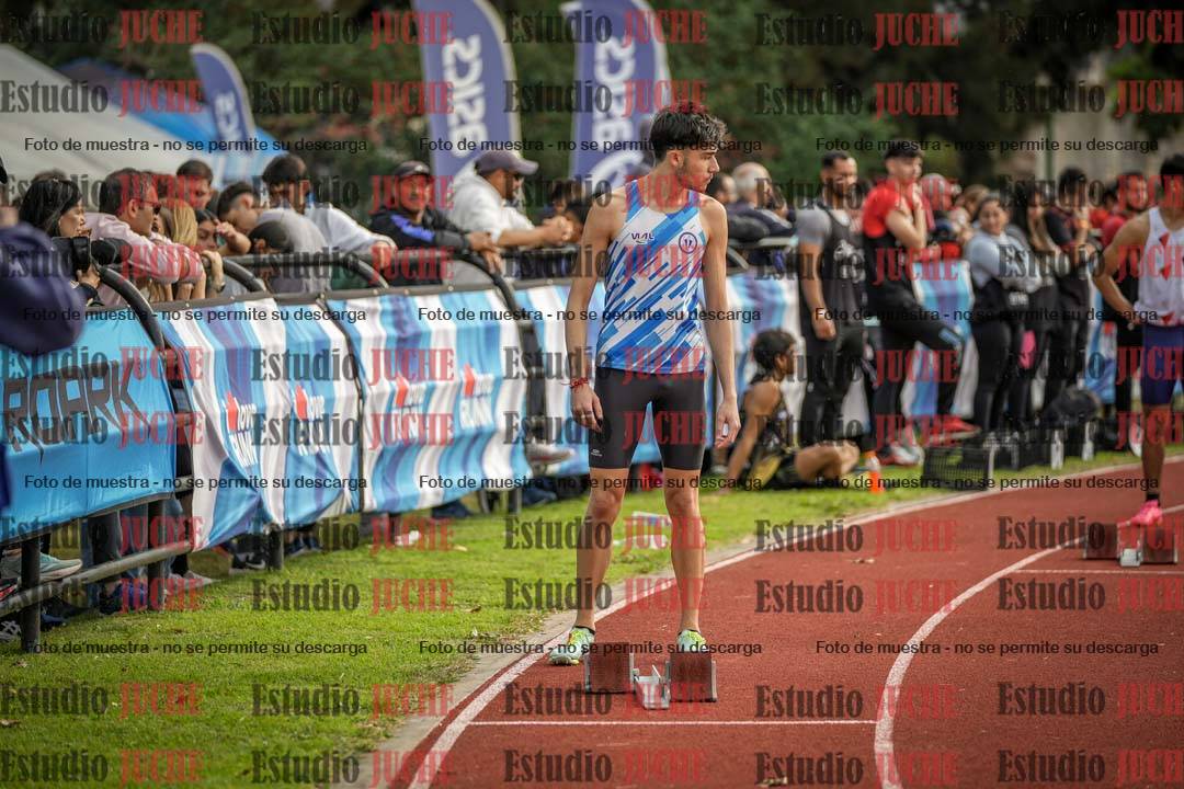 Fotos de los 400 m llanos de varones