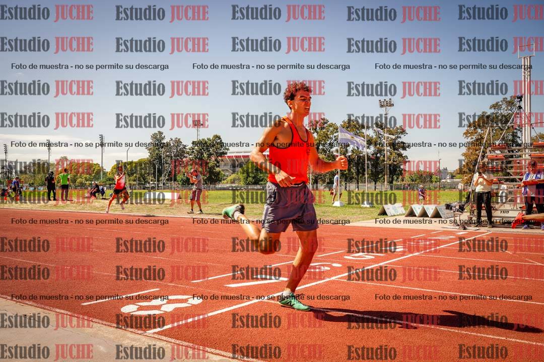 Fotos de los 400 m llanos de varones