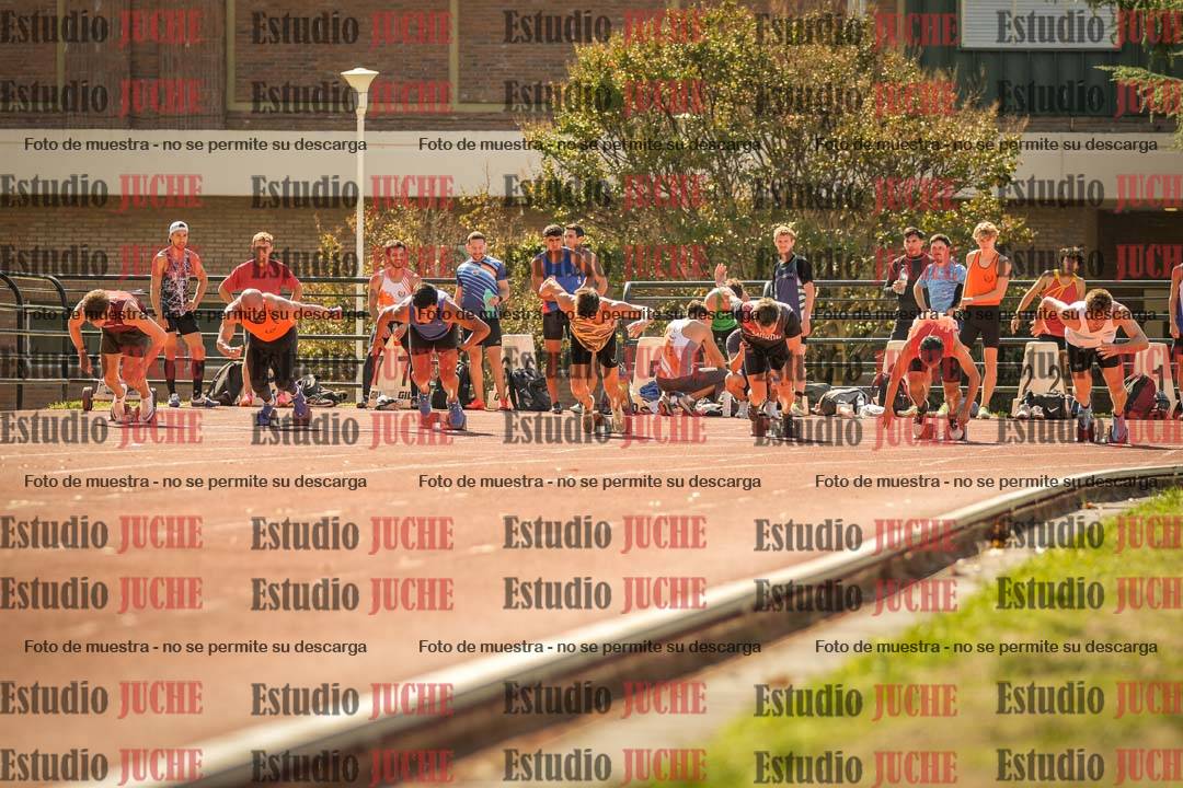 Fotos de los 100 m llanos de varones