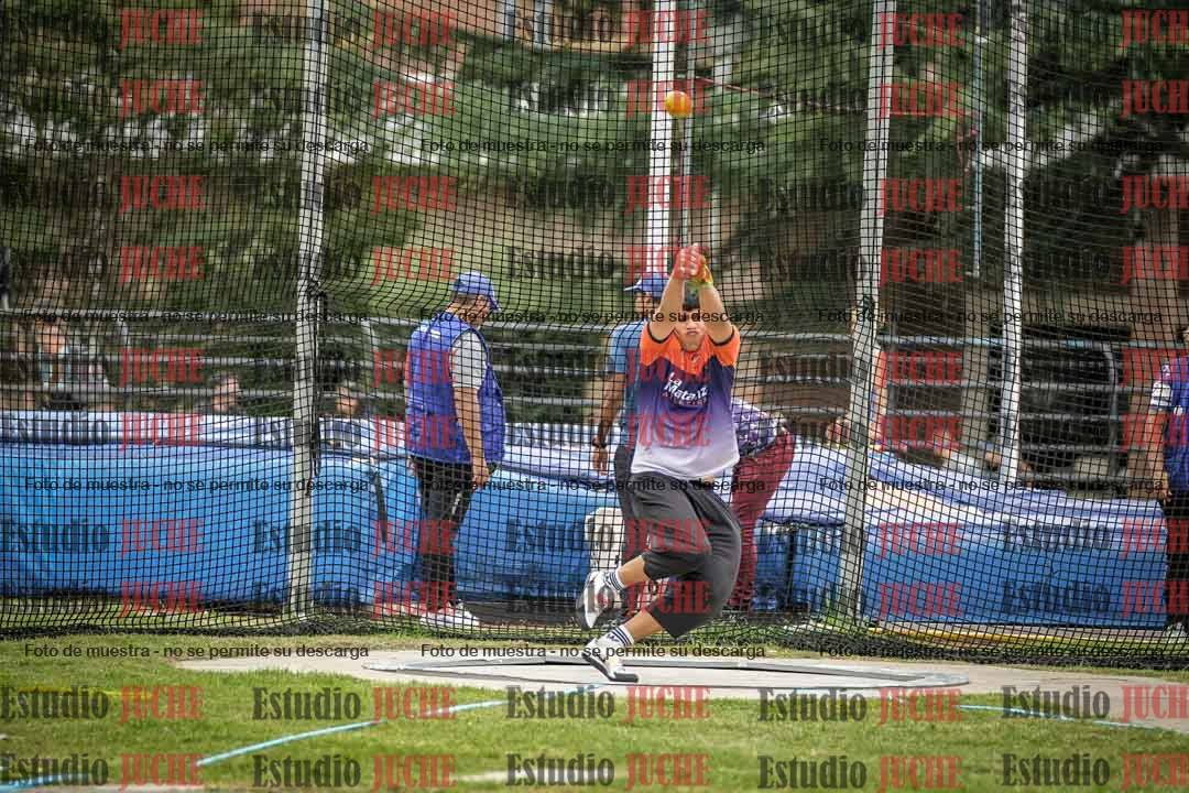 Fotos del lanzamiento de martillo de varones