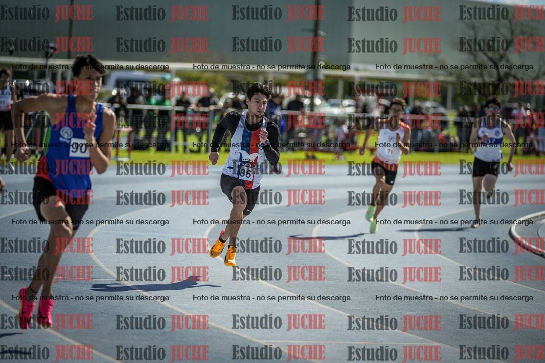 Fotos de los 800 m llanos de varones