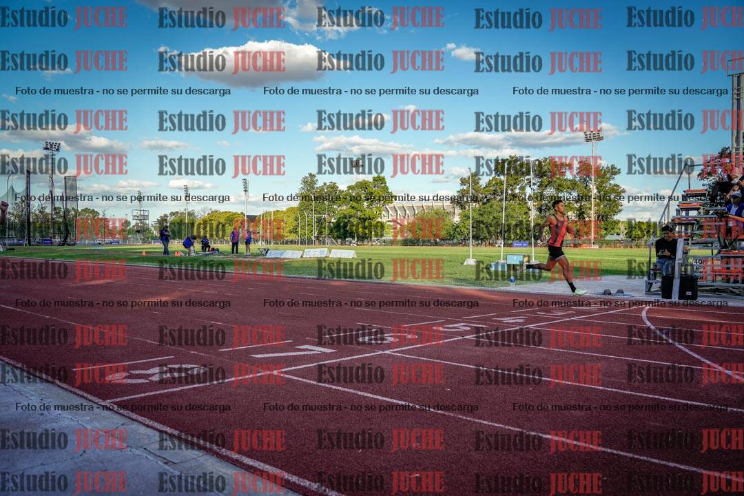 Fotos de los 400 m llanos de varones