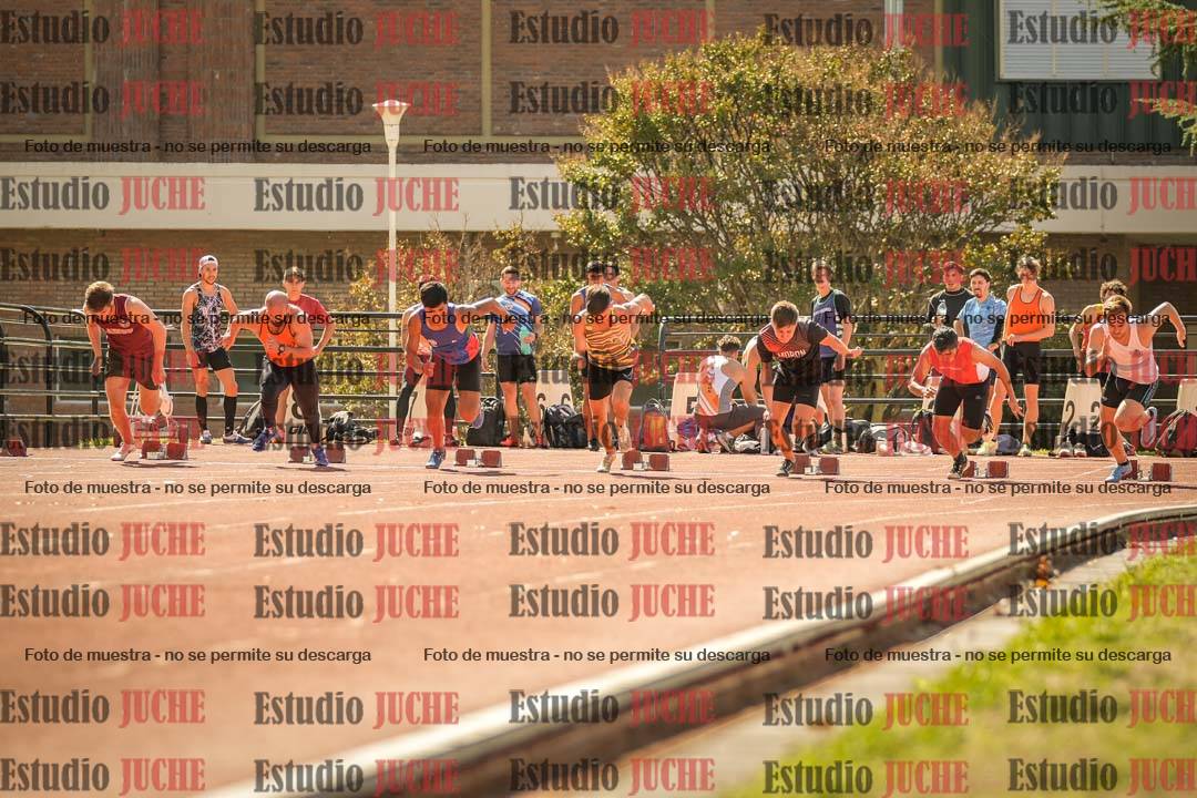 Fotos de los 100 m llanos de varones