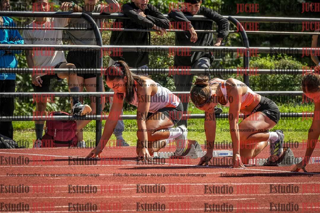 Fotos de los 100 m con vallas de mujeres