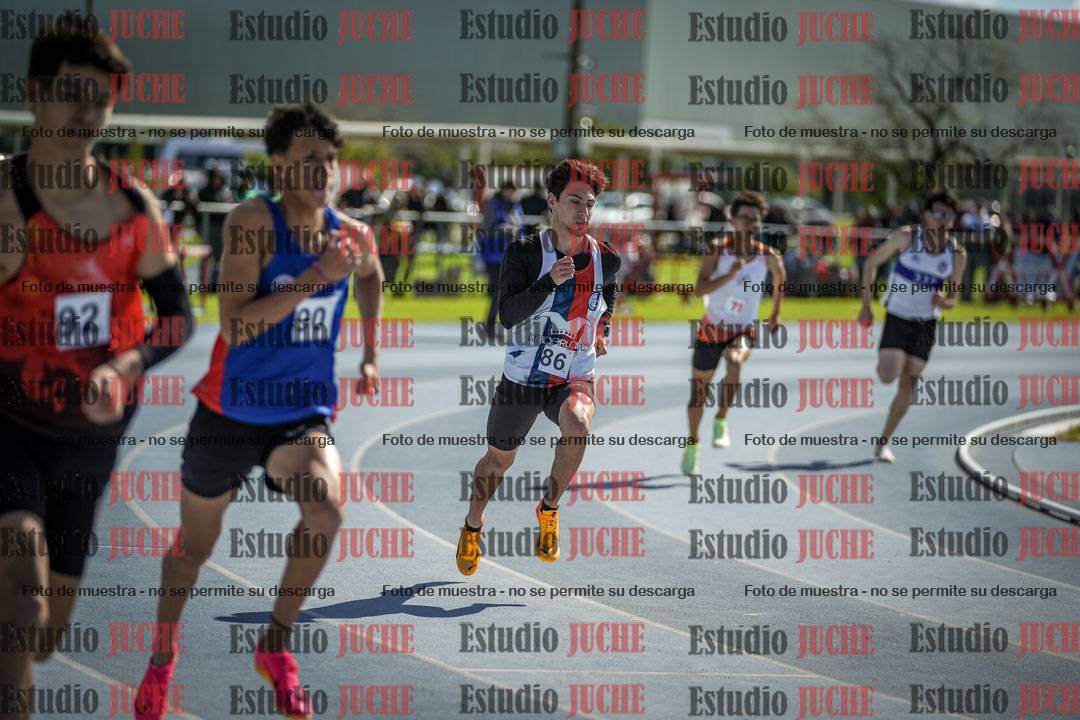 Fotos de los 800 m llanos de varones