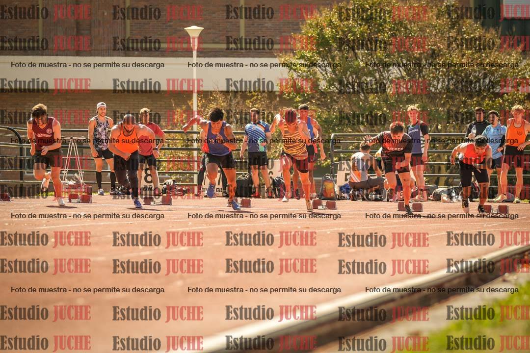 Fotos de los 100 m llanos de varones