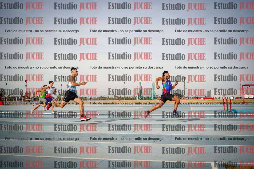 Fotos de los 200 m llanos de varones