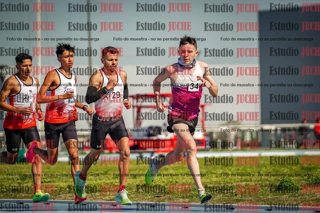 Fotos de los 5000 m llanos de mujeres y varones