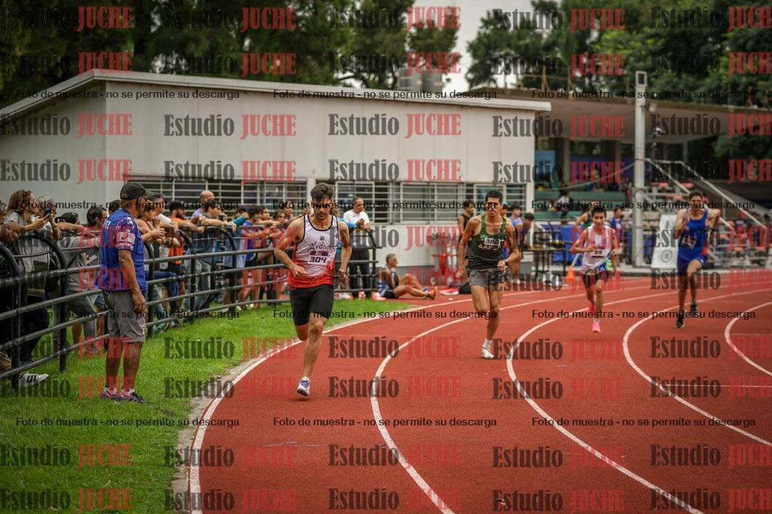 Fotos de los 800 m llanos de varones
