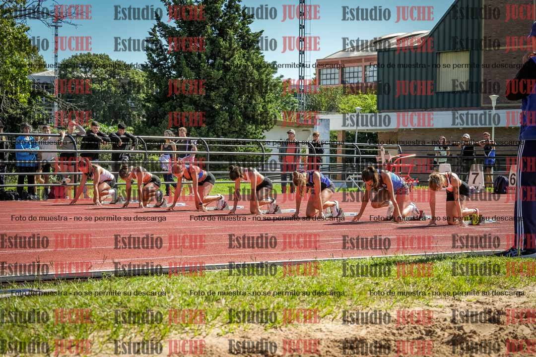 Fotos de los 100 m con vallas de mujeres