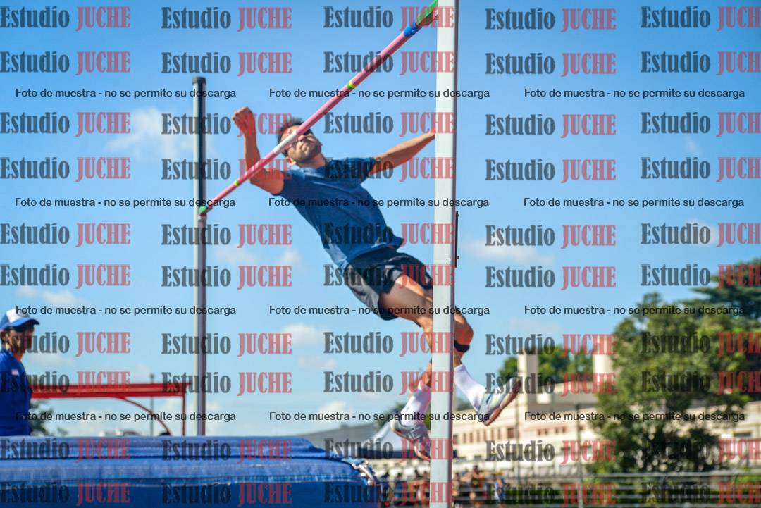 Fotos del salto en alto de varones