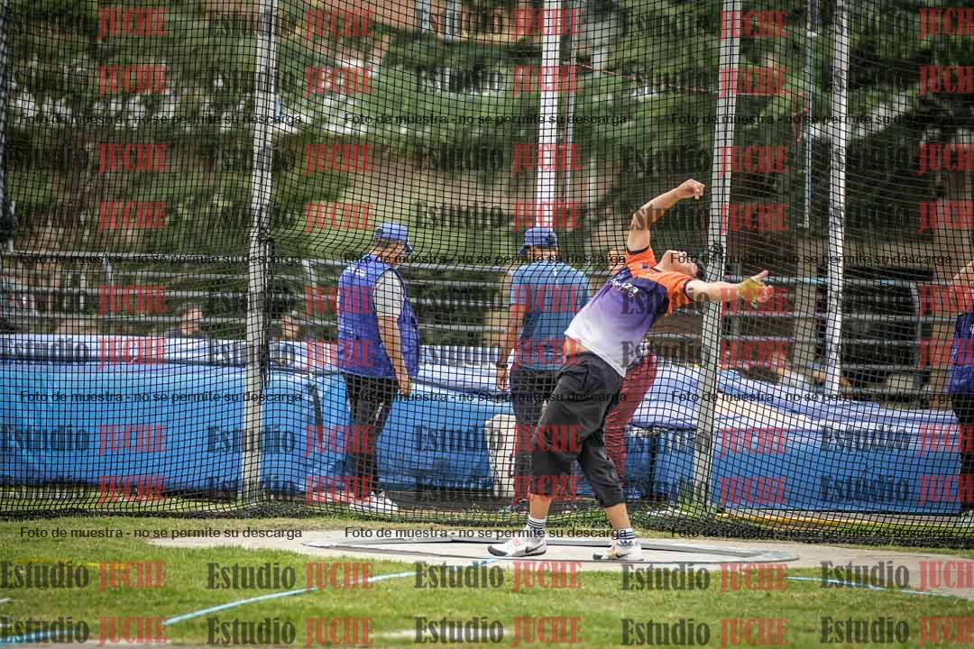 Fotos del lanzamiento de martillo de varones