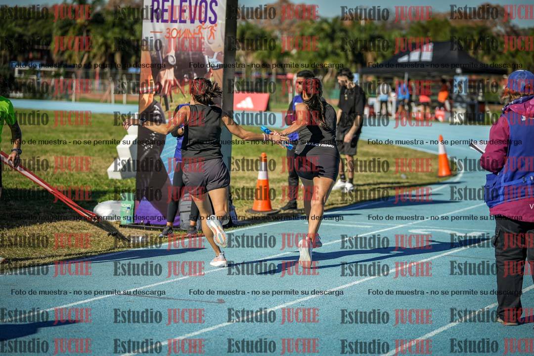 Fotos durante los relevos