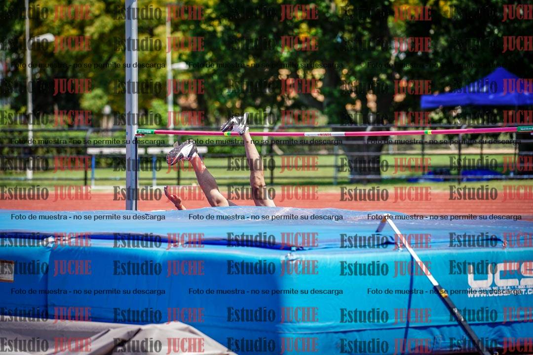Fotos del salto en alto de varones