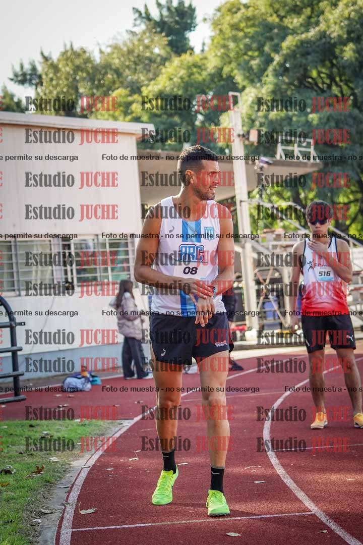Fotos de los 800 m llanos de varones