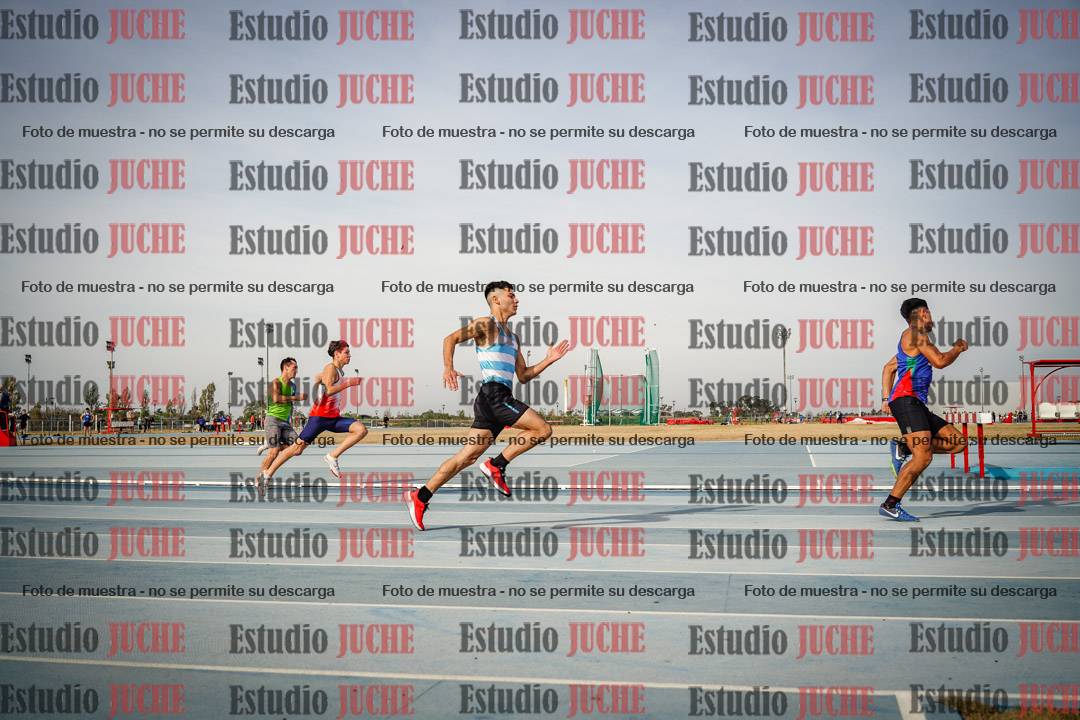 Fotos de los 200 m llanos de varones