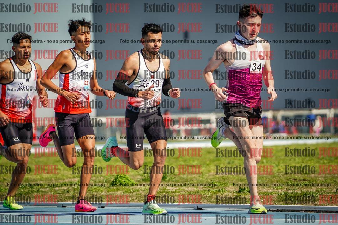 Fotos de los 5000 m llanos de mujeres y varones