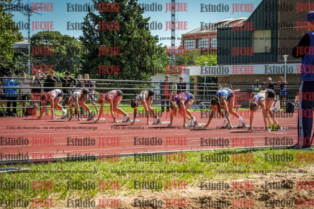 Fotos de los 100 m con vallas de mujeres