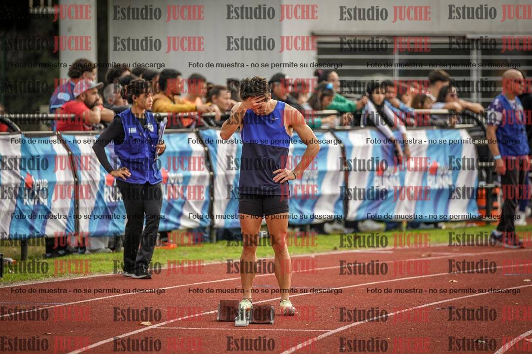 Fotos de los 400 m llanos de varones
