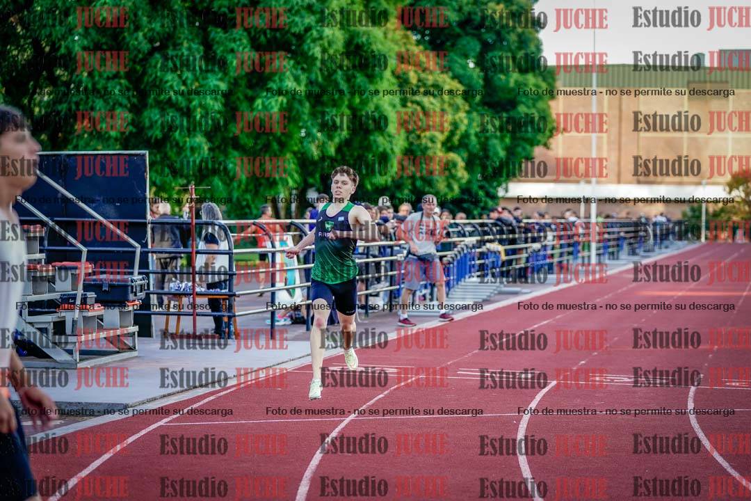 Fotos de los 400 m llanos de varones