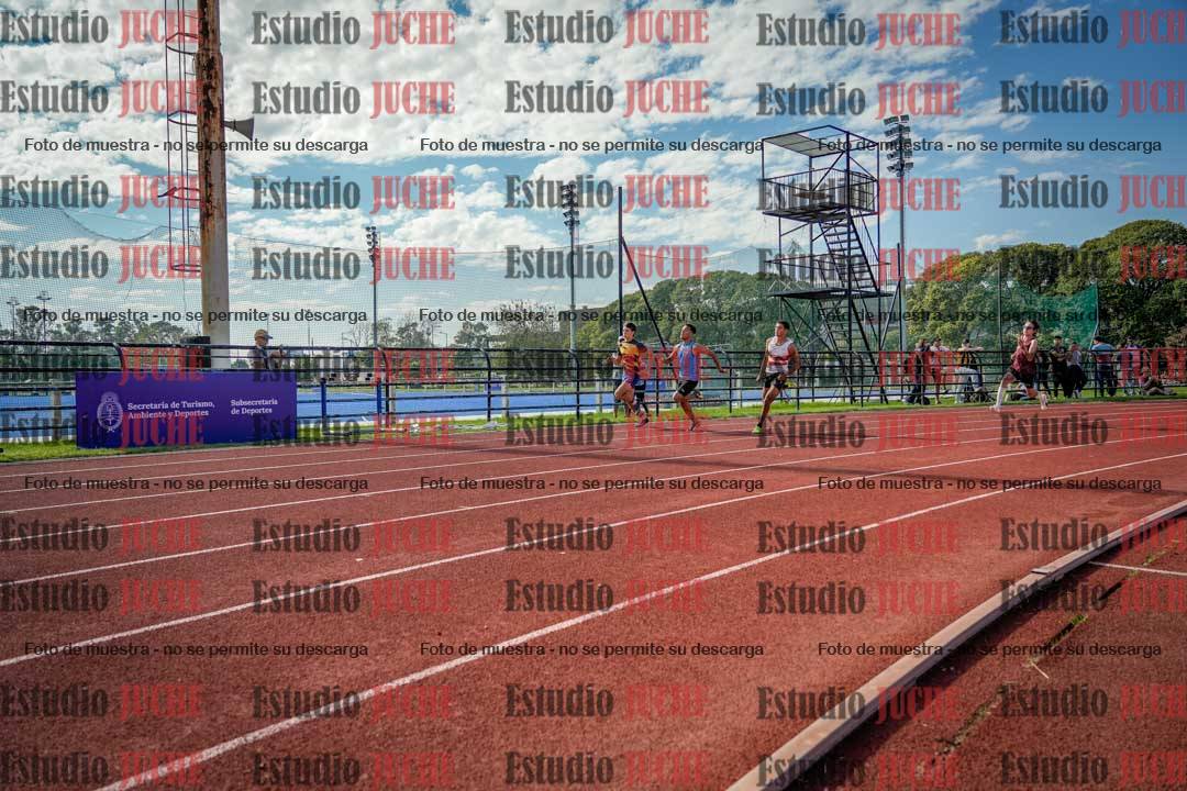 Fotos de los 200 m llanos de varones