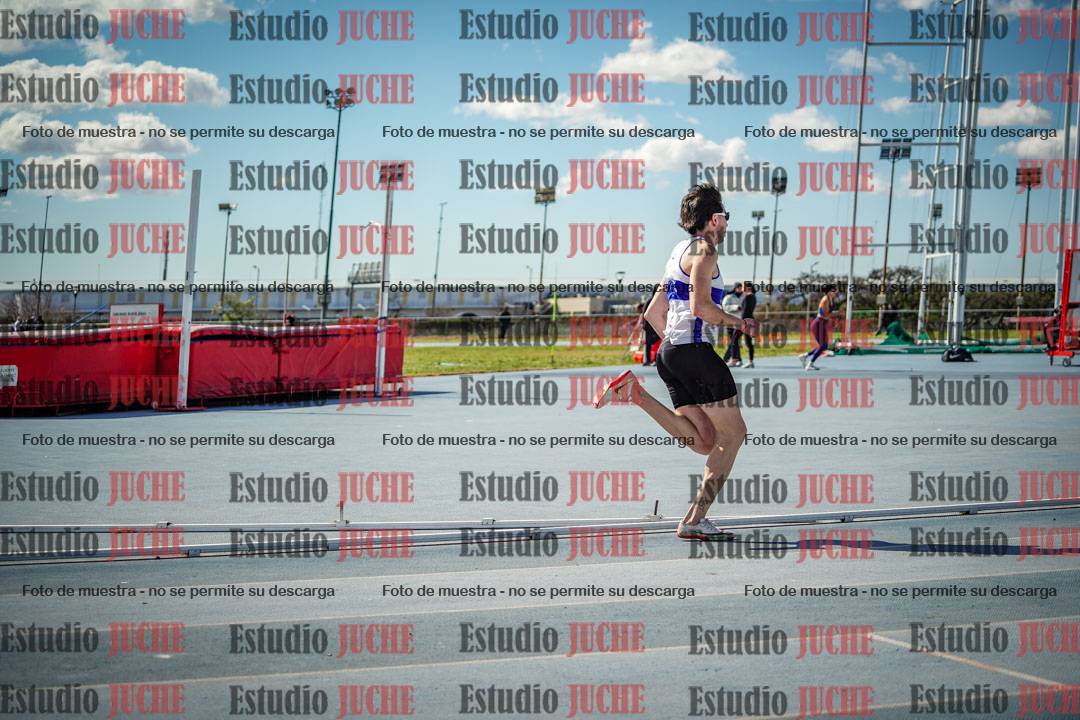 Fotos de los 800 m llanos de varones