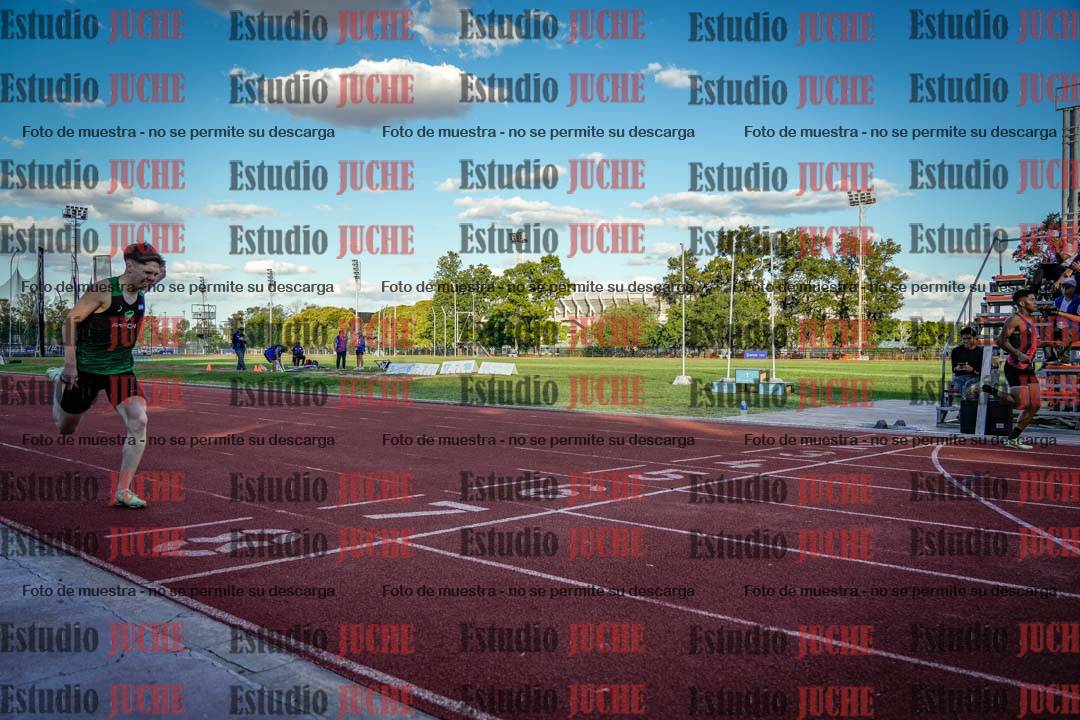 Fotos de los 400 m llanos de varones
