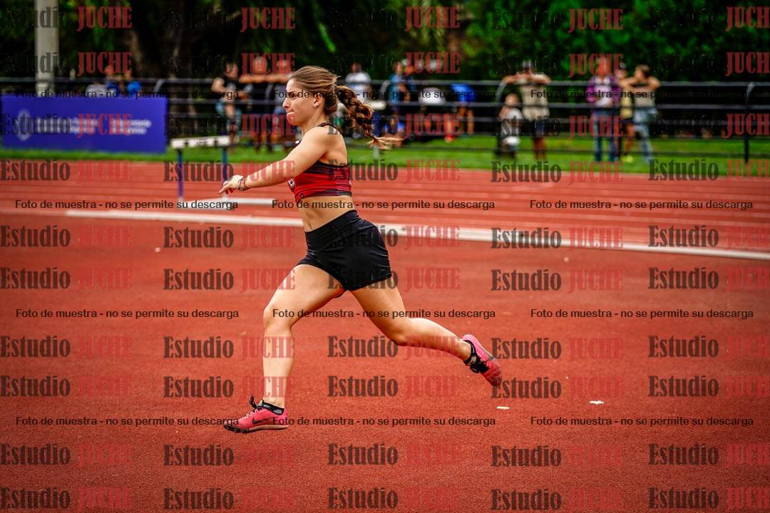 Fotos del salto en alto de mujeres