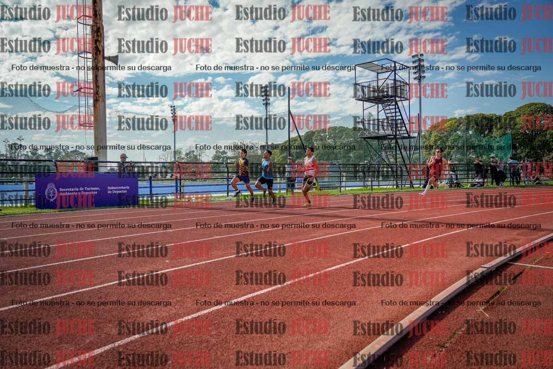 Fotos de los 200 m llanos de varones