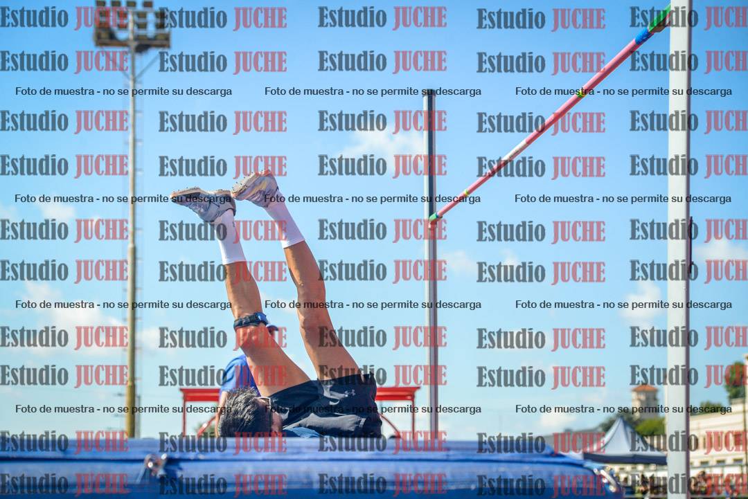 Fotos del salto en alto de varones