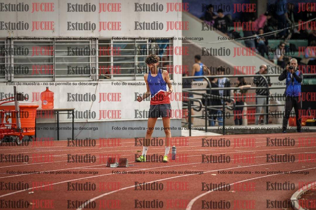 Fotos de los 400 m llanos de varones