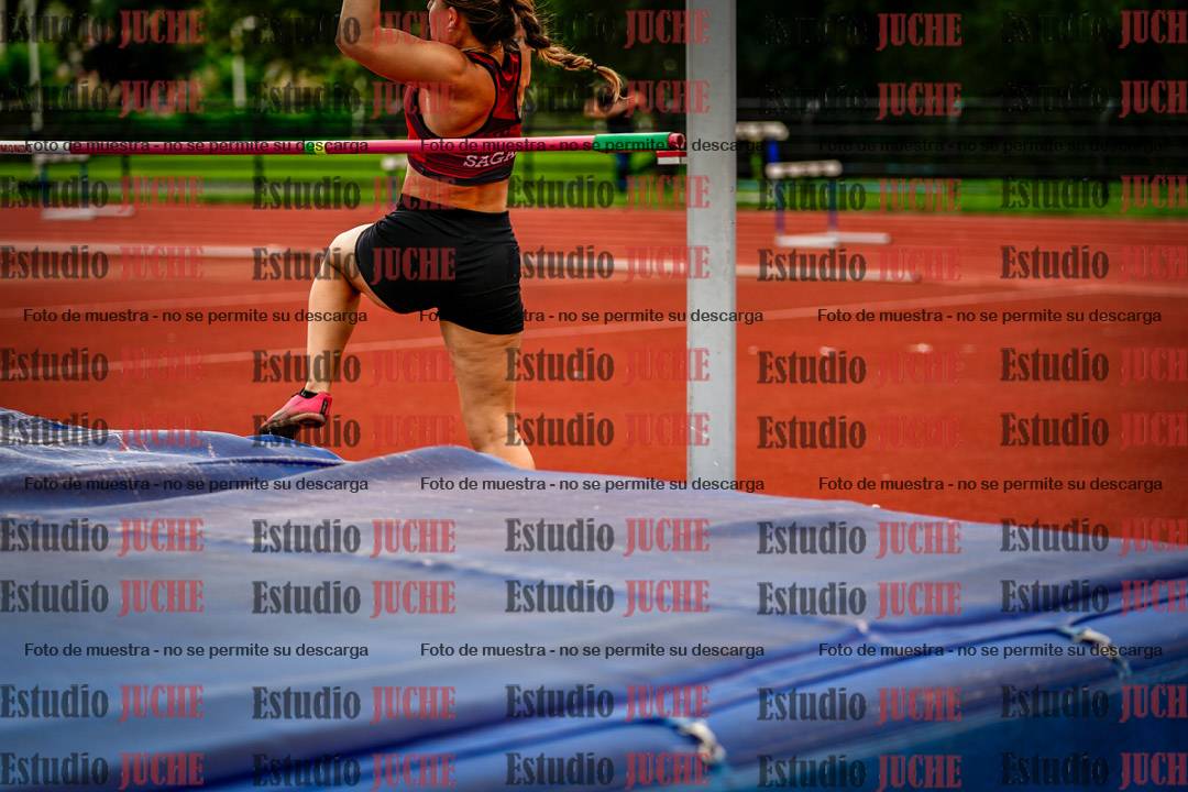 Fotos del salto en alto de mujeres