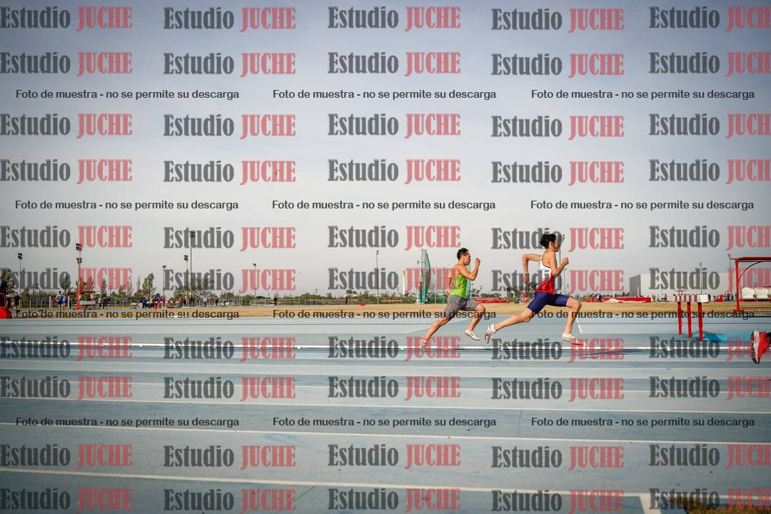 Fotos de los 200 m llanos de varones
