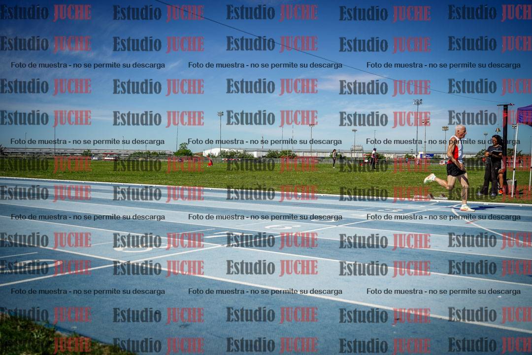 Fotos de los 400 m llanos de varones