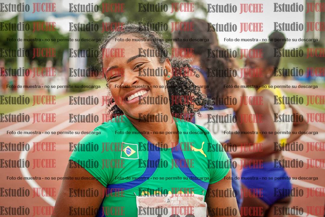 Fotos de algunos extras y podios del día 3