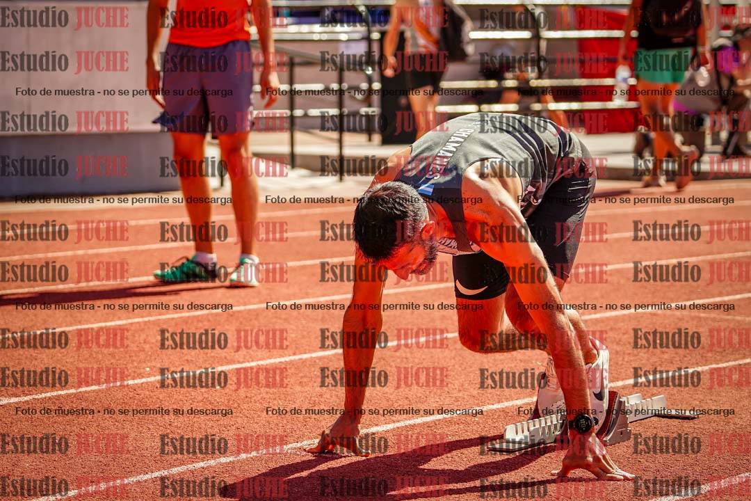 Fotos de los 400 m llanos de varones