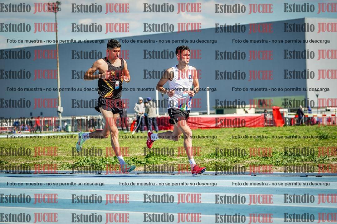 Fotos de los 5000 m llanos de mujeres y varones