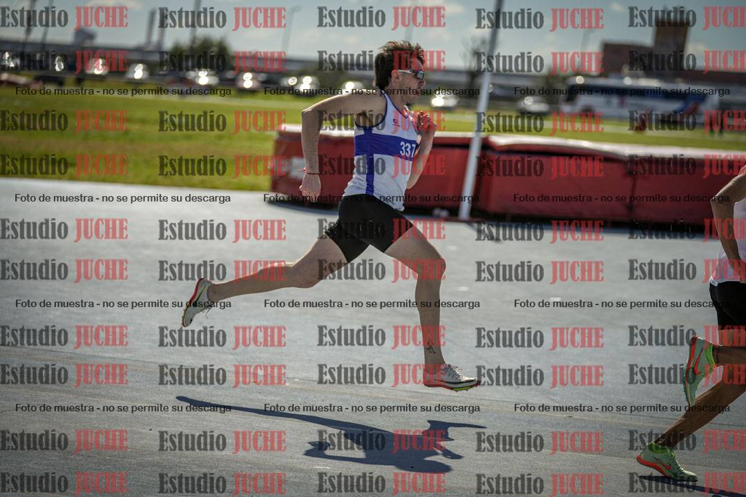 Fotos de los 800 m llanos de varones
