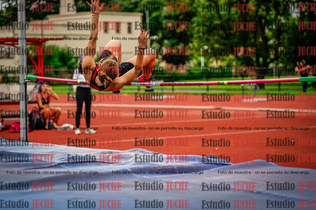 Fotos del salto en alto de mujeres