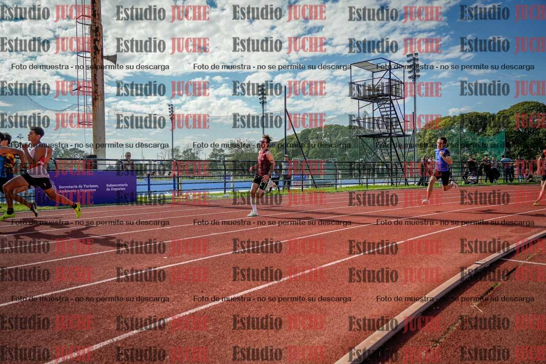 Fotos de los 200 m llanos de varones