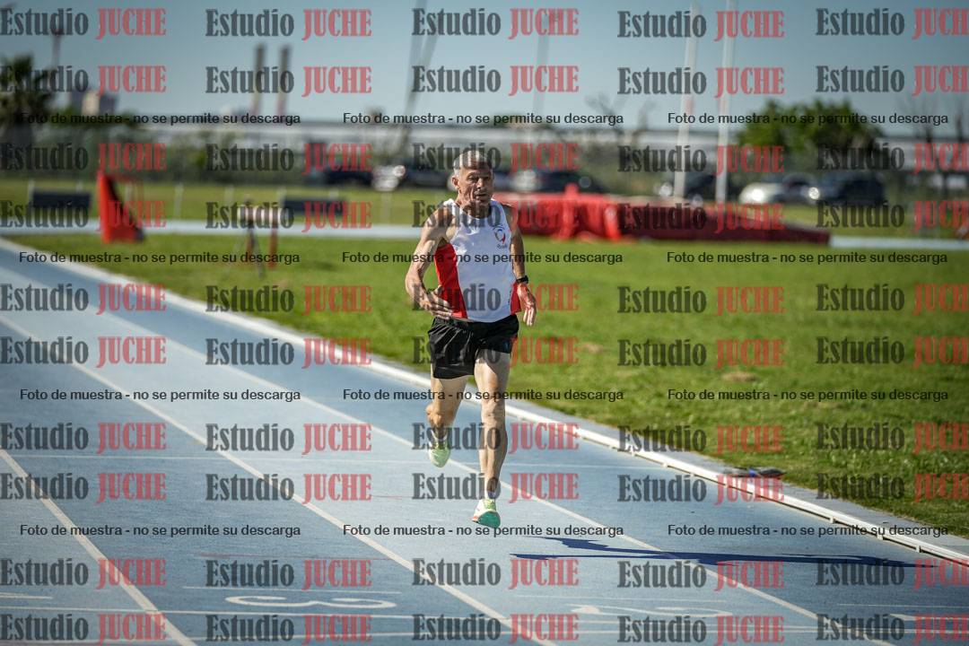 Fotos de los 400 m llanos de varones