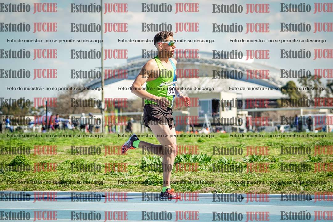Fotos de los 5000 m llanos de mujeres y varones