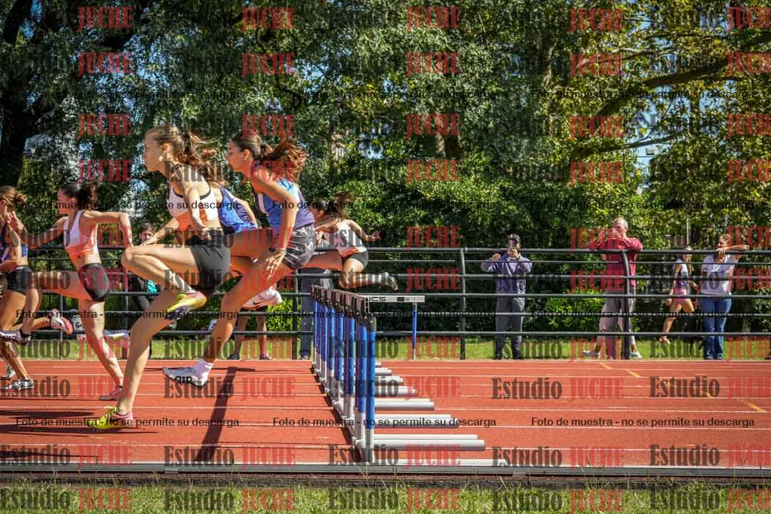 Fotos de los 100 m con vallas de mujeres