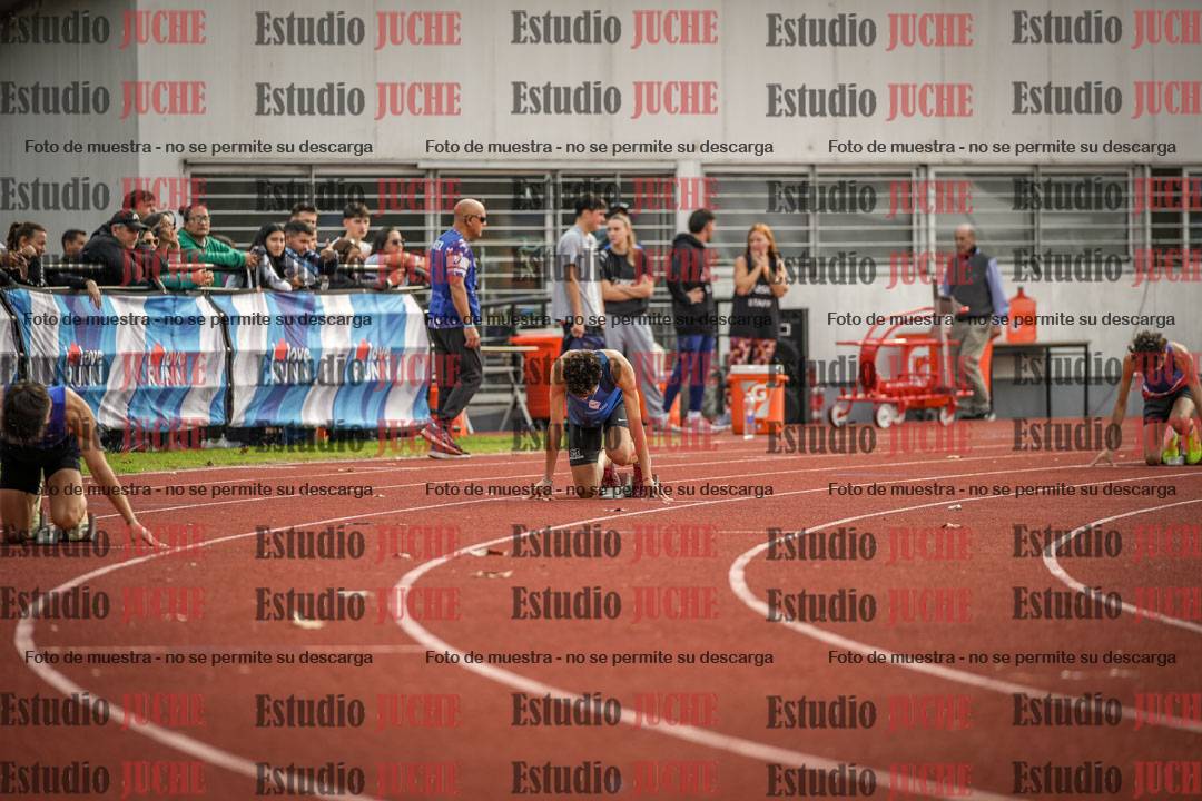 Fotos de los 400 m llanos de varones
