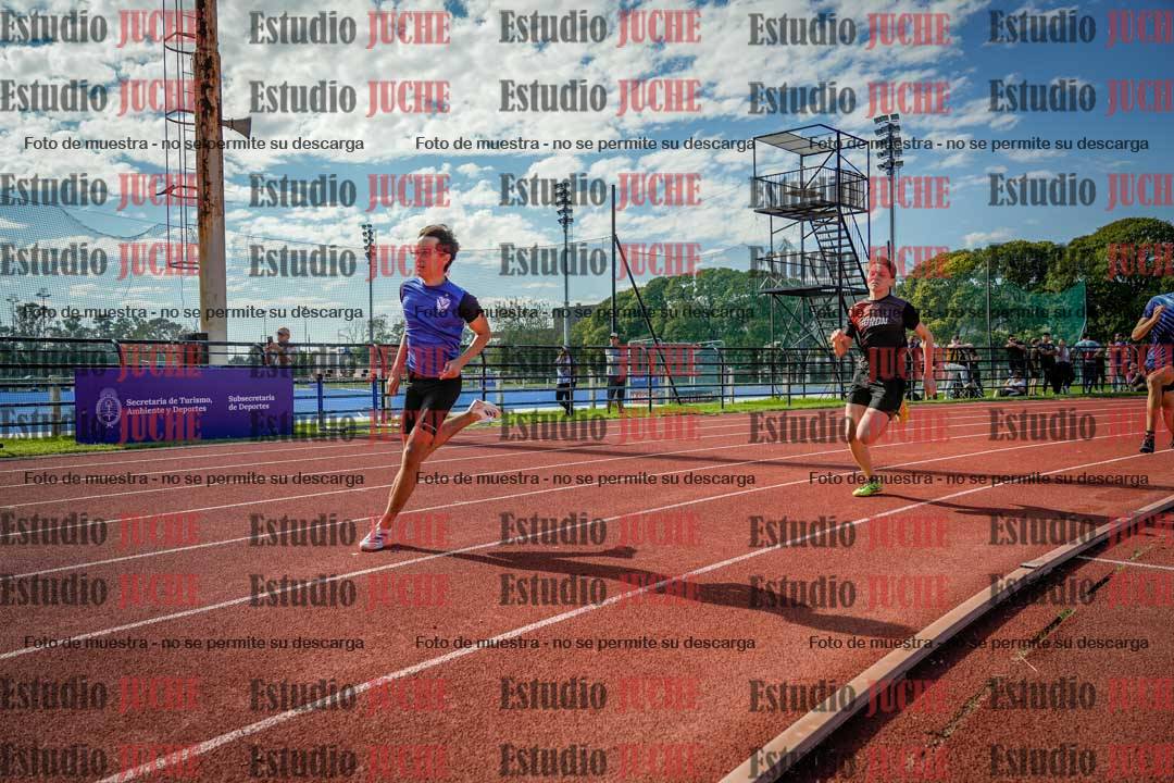 Fotos de los 200 m llanos de varones