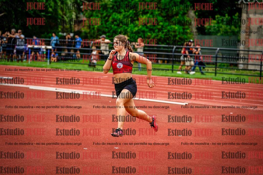 Fotos del salto en alto de mujeres